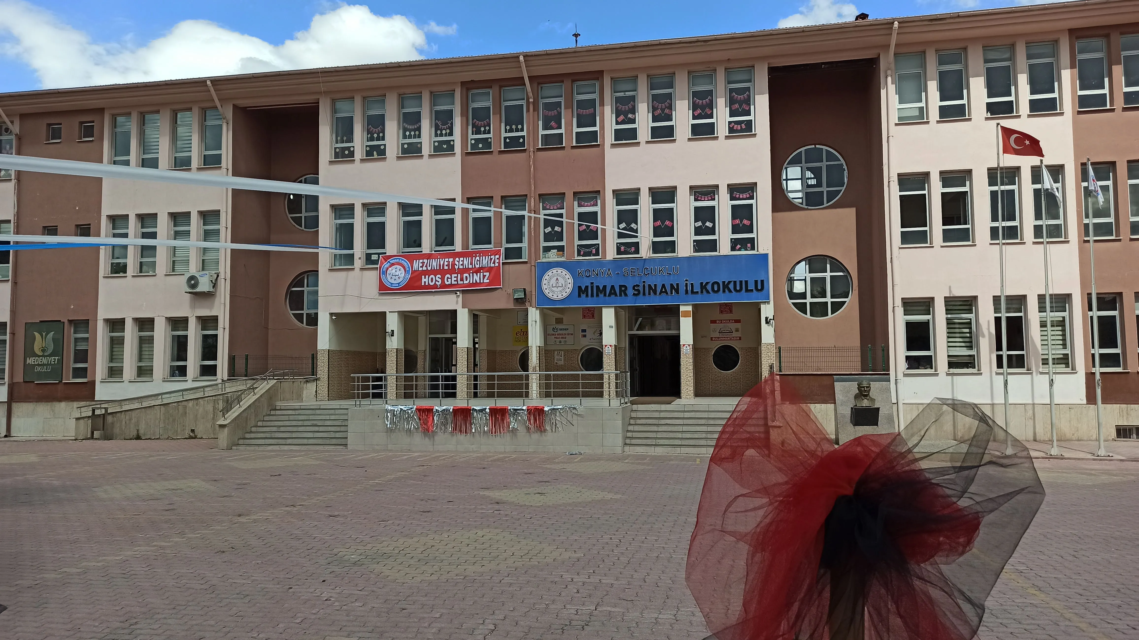 Güvenli Okullarda Mutlu Nesiller